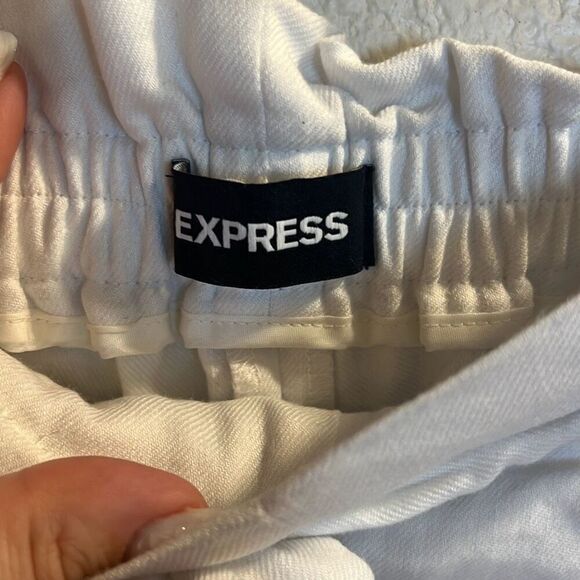 ✨Express Shortie High Rise Linen Blend White  Sz Medium Shorts✨ - Picture 5 of 7